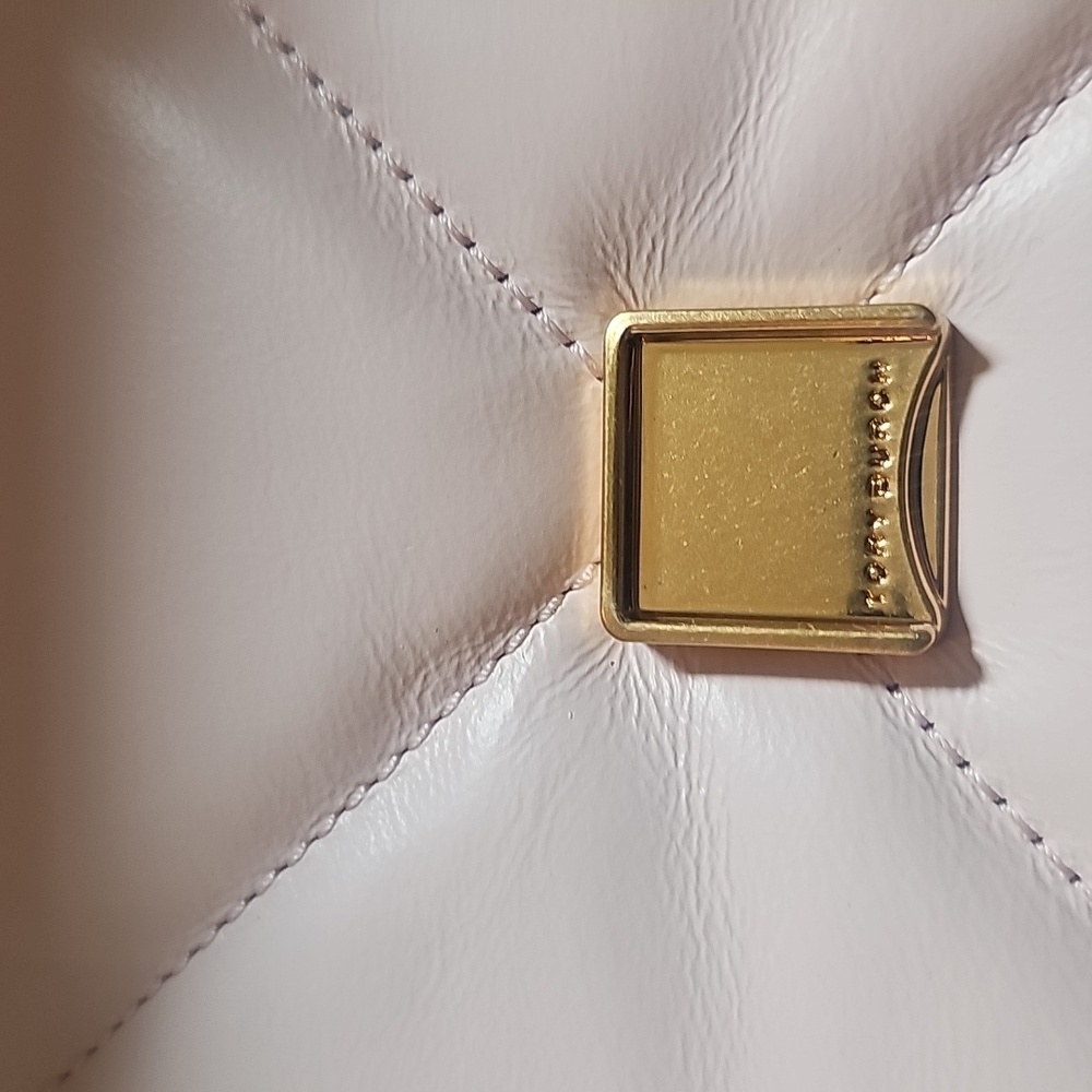 Tory Burch Kira Diamond Quilted Baby Pink Shoulder Bag with Gold Hardware - Picture 7 of 10